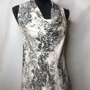 Banana Republic sleeveless shirt